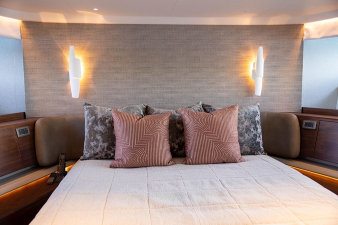 8854112_0_080620230808_139