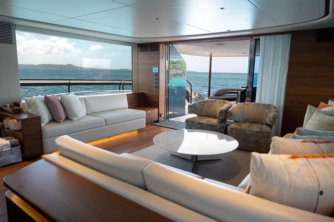 8854112_0_080620230809_167