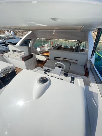 FLYBRIDGE - AZIMUT GRANDE 35 2022