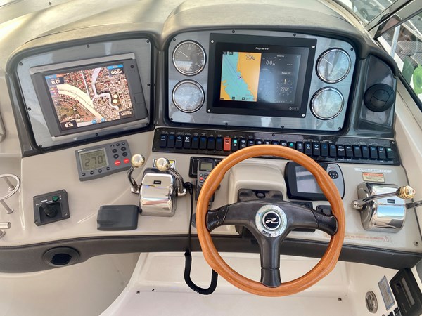 25_2005 42ft Sea Ray 420 Sundancer SOUTHSIDE