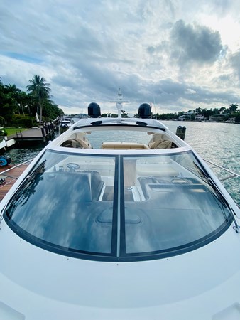 23_2010 60ft Sunseeker Predator ESSENCE