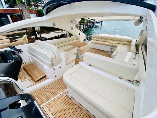34_2010 60ft Sunseeker Predator ESSENCE