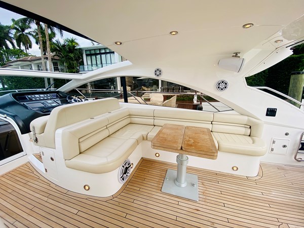 42_2010 60ft Sunseeker Predator ESSENCE