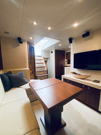 57_2010 60ft Sunseeker Predator ESSENCE