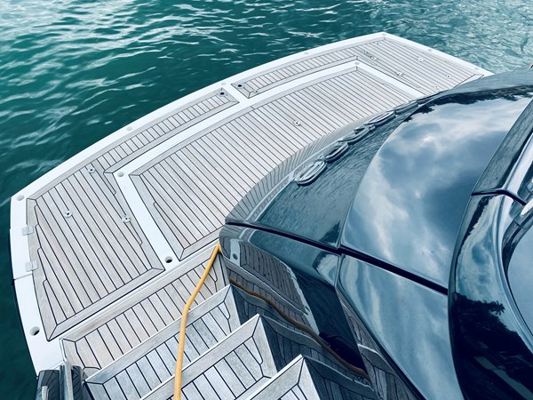 72_2010 60ft Sunseeker Predator ESSENCE