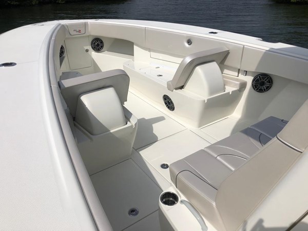 8924135_20230626120439469_1_XLARGE