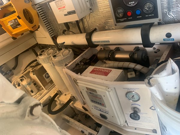 16_2001 47ft Cabo Convertible KNOT DIGGIN