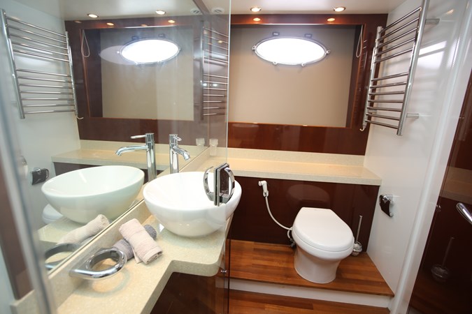 Princess 62 Master En Suite