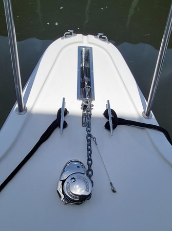 8971592_20230726070135137_1_XLARGE