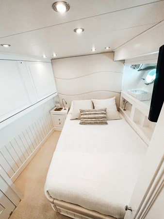 Guest Double Cabin