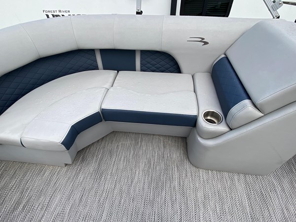 8977514_20230730055547475_1_XLARGE