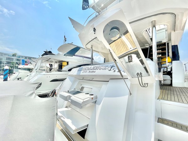 Sunseeker Manhattan 66 -Beachclub