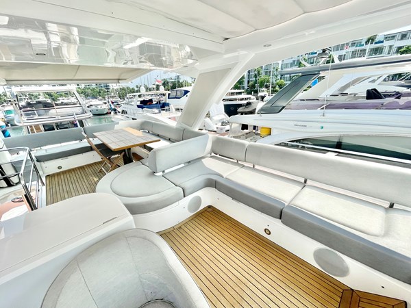 Sunseeker Manhattan 66 - Flybridge