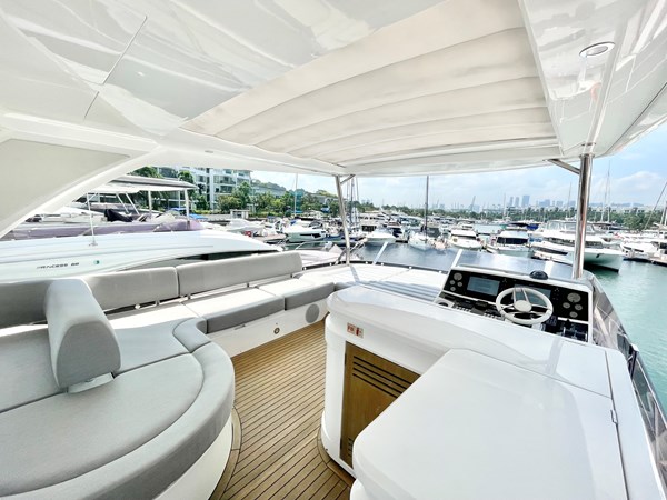 Sunseeker Manhattan 66 - Flybridge
