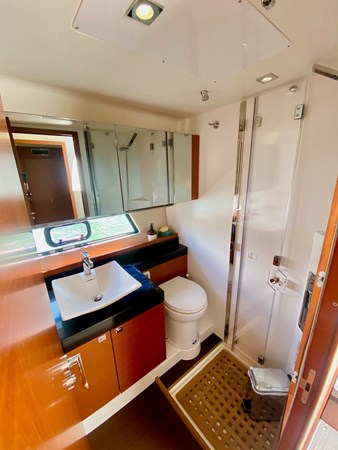 65_C9DB15DD-DDED-4ED5-9136-93CC1FAD3E2A