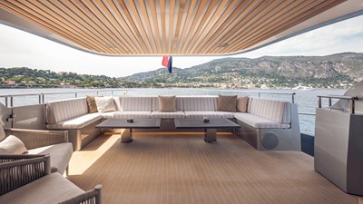 ST-BARTH II Bridge Deck Aft