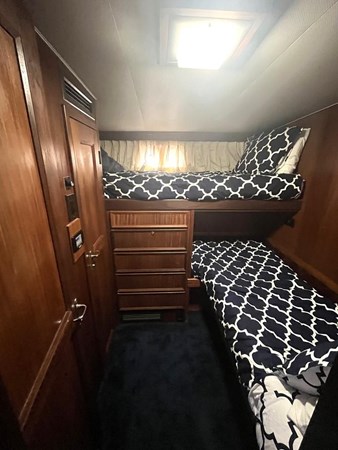 9014640_20230825055536703_1_XLARGE