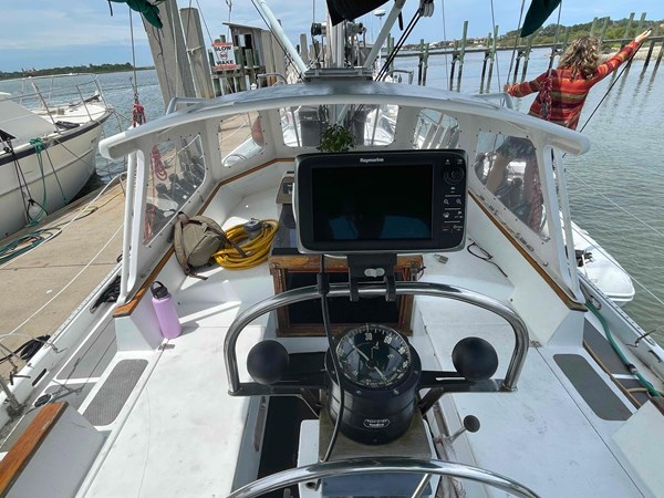 8996416_20230812035440430_1_XLARGE