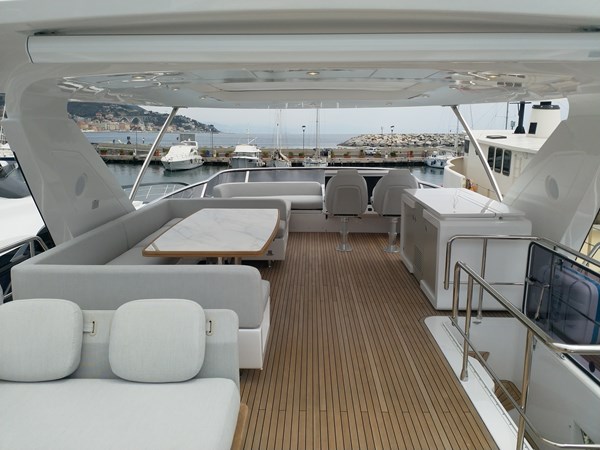 AZIMUT 72 FLY 2022