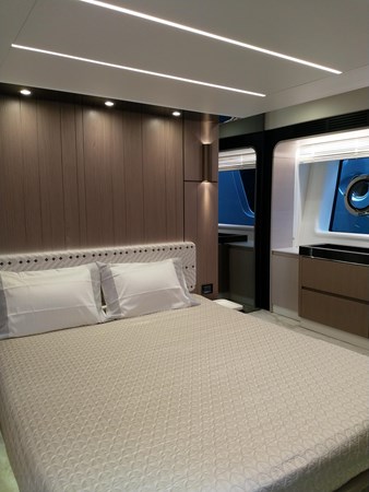 AZIMUT 72 FLY 2022