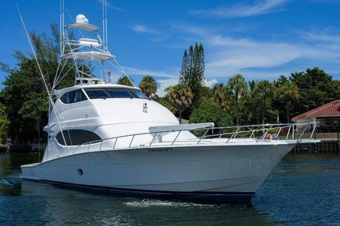 1.3_2007 68ft Hatteras 68 Convertible
