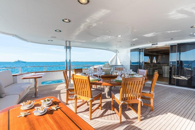 Bridge Aft Deck Exterior Dining