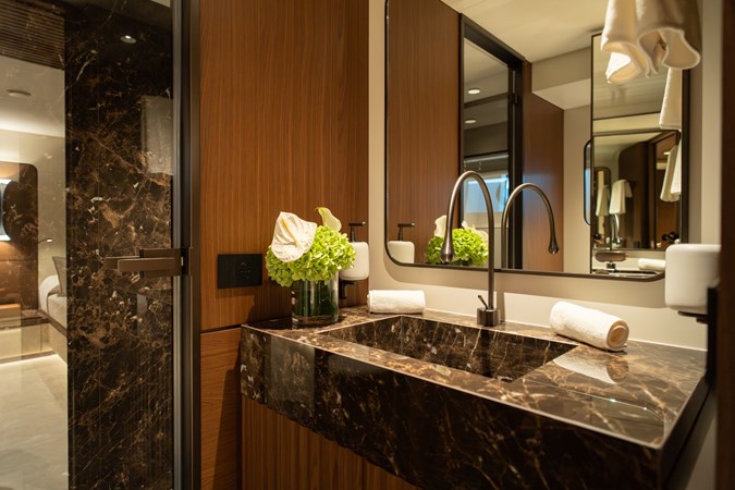 X90 Fast Guest bathroom