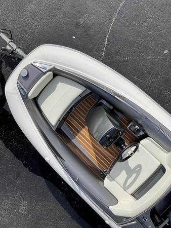 GT11 Silver Real Teak