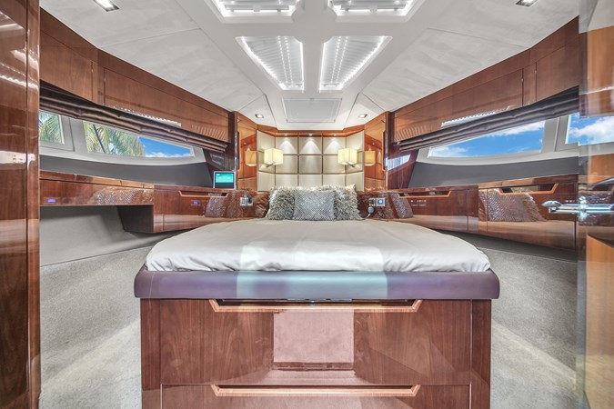 9101351_20231025124836749_1_XLARGE