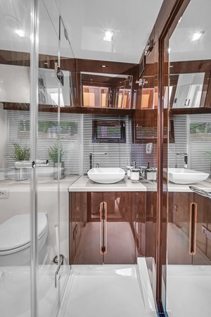 9101351_20231025124913819_1_XLARGE