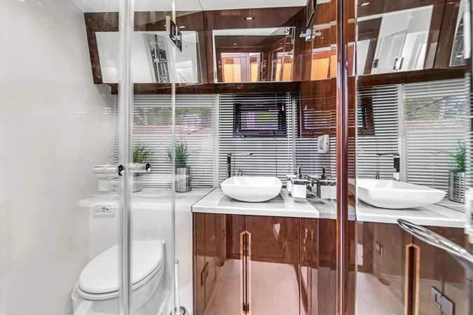 9101351_20231025124919668_1_XLARGE