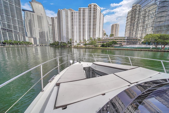 9101351_20231025125247049_1_XLARGE