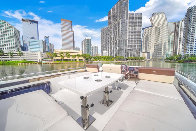 9101351_20231025125306597_1_XLARGE