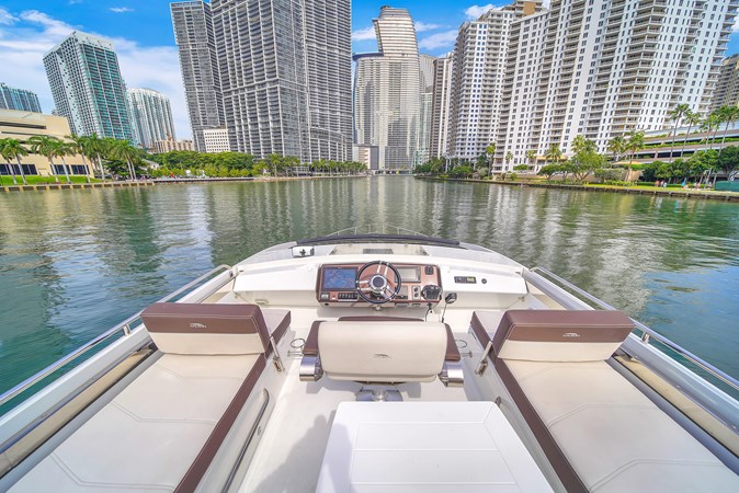 9101351_20231025125317679_1_XLARGE