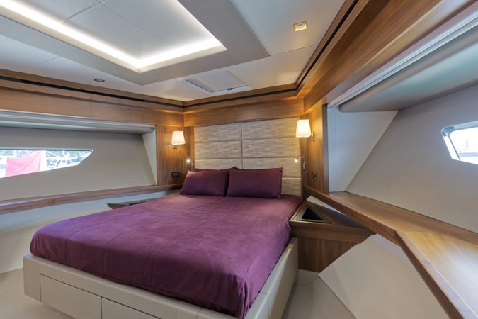 40_2018 86ft Sunseeker 86 Yacht ALEXA