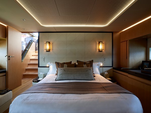 MAORI 80 YACHT FOR SALE IN DUBAI | PRICE ON APPLICATION | INTERIOR (1)