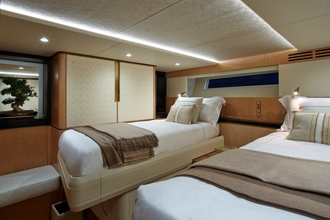 MAORI 80 YACHT FOR SALE IN DUBAI | PRICE ON APPLICATION | INTERIOR (7)