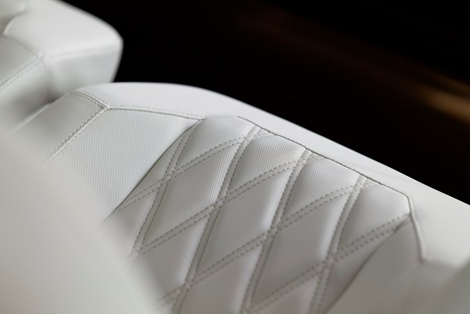 MAORI 80 YACHT FOR SALE IN DUBAI | PRICE ON APPLICATION | INTERIOR (19)