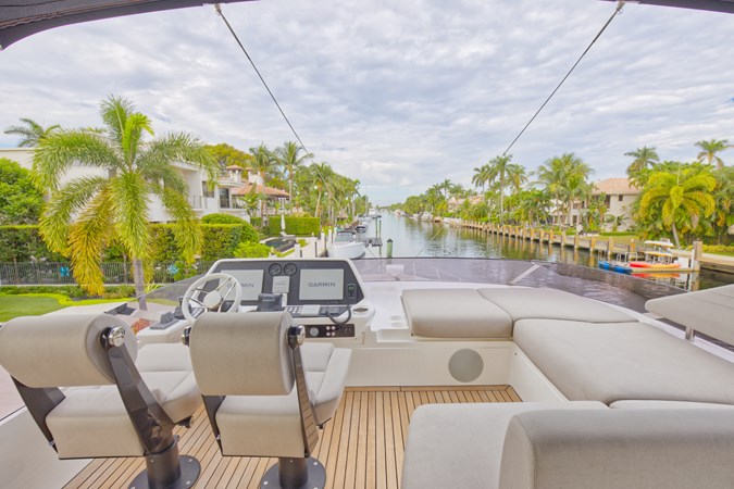 15_2022 74ft Sunseeker 74 Sport Yacht