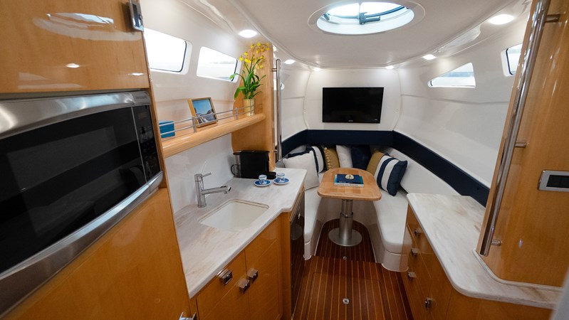 Cabin - AUDACIOUS 47’ (14.33m) Intrepid, 475 Panacea, 2016