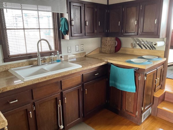 9212071_20240131124502842_1_XLARGE