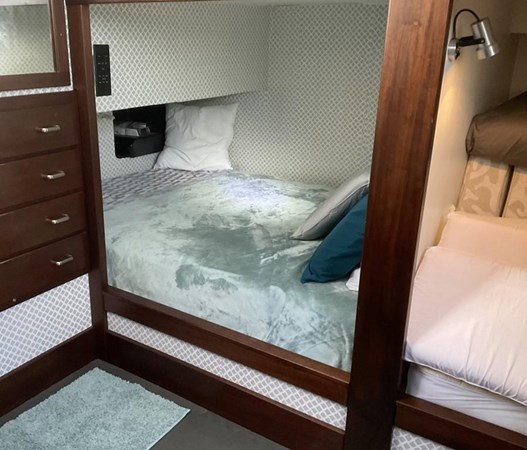 9212071_20240131124533609_1_XLARGE