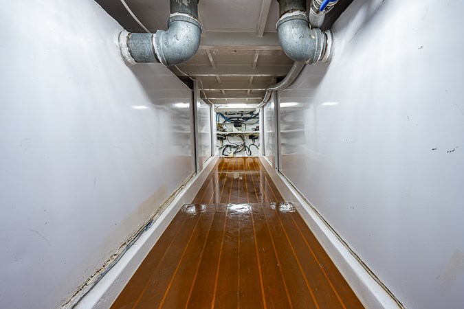 58_hunley_sullivan_will_rise_engine_room_9