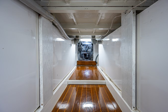 58_hunley_sullivan_will_rise_engine_room_10