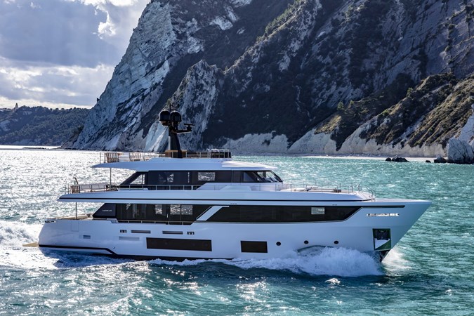 CustomLine_Navetta30New_Navetta 30 New_48212