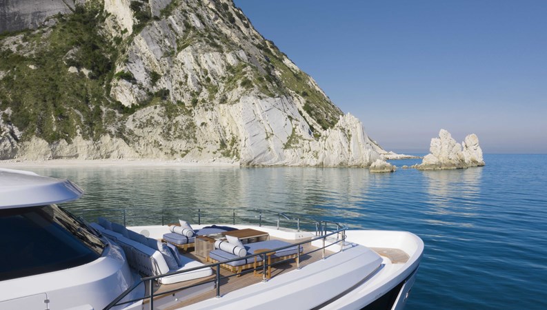 CustomLine_Navetta30New_Navetta 30 New_48270