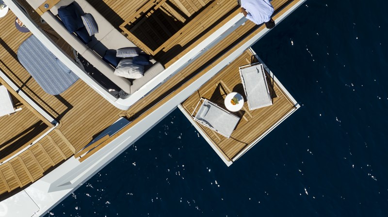 2027 Lazzara LPC 300 TEAK