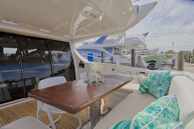 19_2015 64ft Azimut 64 Flybridge NEENA