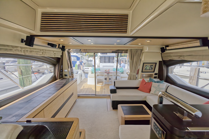 20_2015 64ft Azimut 64 Flybridge NEENA