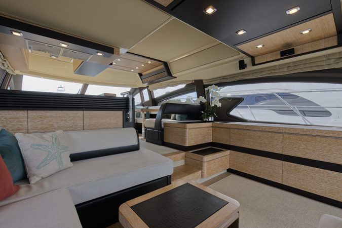 24_2015 64ft Azimut 64 Flybridge NEENA